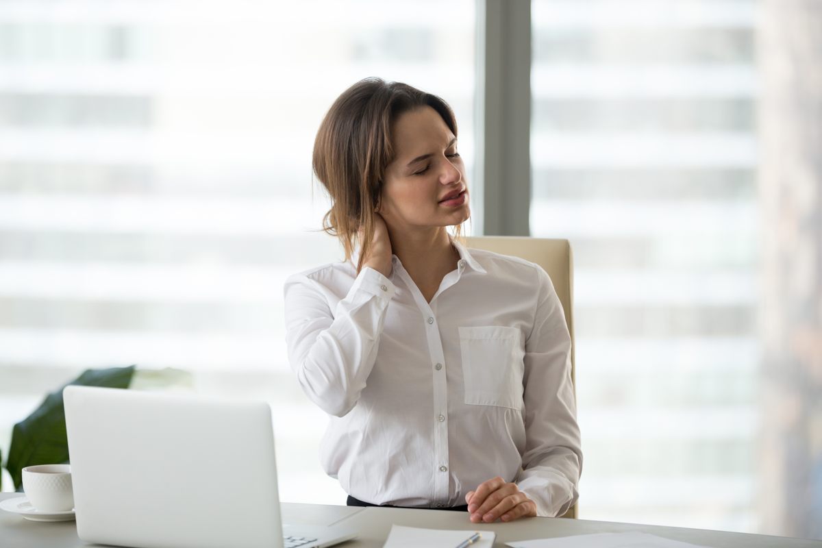 Cervicalgia: ecco come prevenire il mal di collo