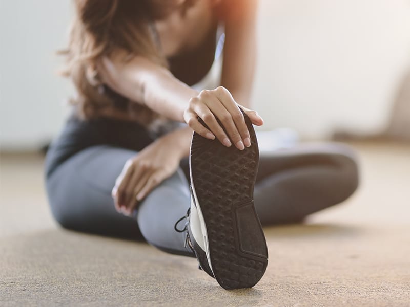 Come e quando fare stretching correttamente: i consigli del fisiatra